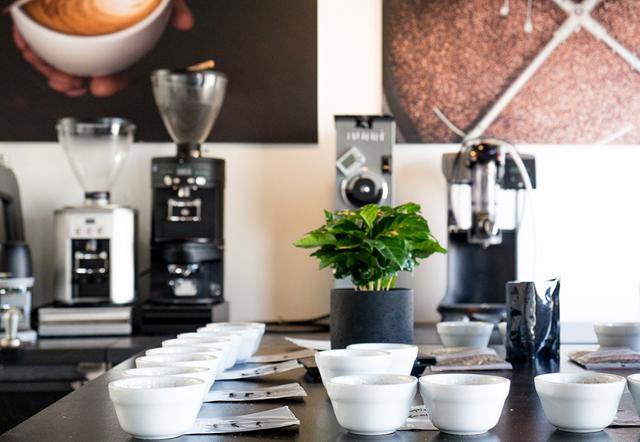 cuppingskåle klar til kaffekursus