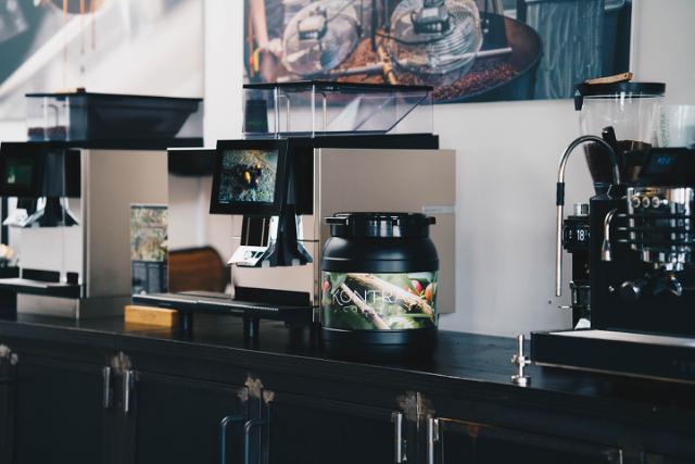 kontra coffee kaffetoende i en raekke kaffemaskiner