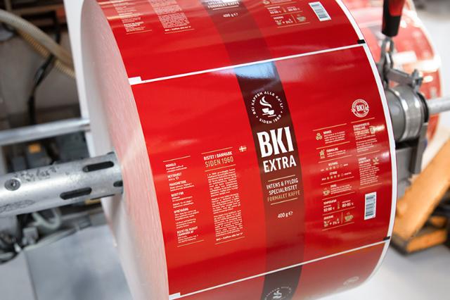Folie klar til at blive lavet til BKI kaffeposer af genanvendelig plast